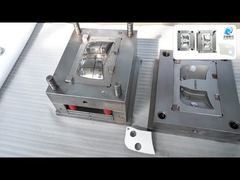 1+1 キャビティ 718H スチール金型、500,000 ショット寿命、強化リブ注入付き対称 PBT 部品用