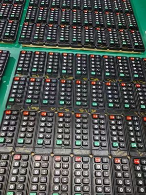 遠隔操作用のシリコンゴムキーパッド 32年の経験 カスタマイズされたロゴ