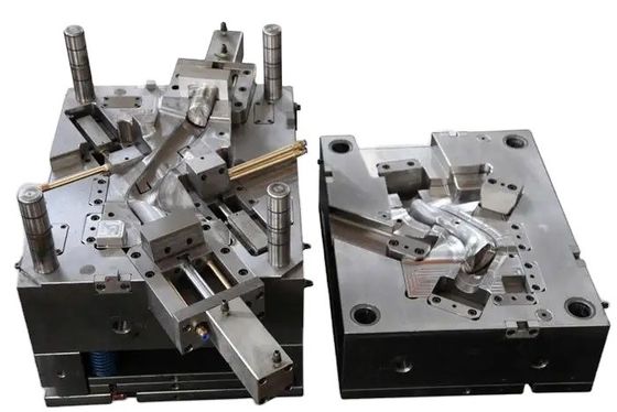 P20 718 738 NAK80 S136 模造材料のカスタマイズされた鋳造ゴム部品