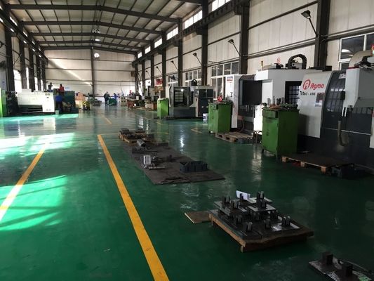 定量化サイズ 鋳造機から精密加工された金属鋳造部品