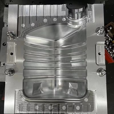 HDPE/LDPE/PPのためのプロフェッショナル・モールド加工サービスによって製造された,カスタマイズされた特殊形塑料ガス/燃料タンク