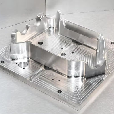 高耐久性プラスチックインジェクション模具 自動車部品用 P20/718/738/NAK80/S136 スチールと磨きアルミニウム表面