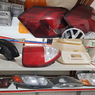 自動車用ダッシュボードの加工サービスのためのCNC加工プラスチック注射模具